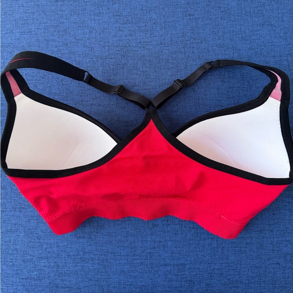 Jockey Women’s Activewear Mid Impact Molded Cup Seamless Sports Bra, Red - Picture 2 of 2